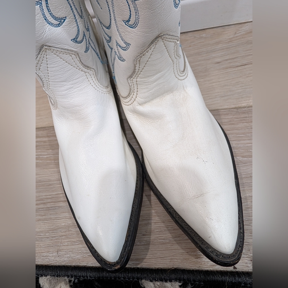 🤠 Vintage Nocona White Leather Cowboy Boots – Made in USA (Women’s 5B) - Picture 7 of 13